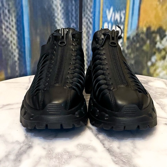 4CCCCEES Arko Spine Sneaker Black Leather Zipper Cutout Size 39 EUC - Picture 8 of 12